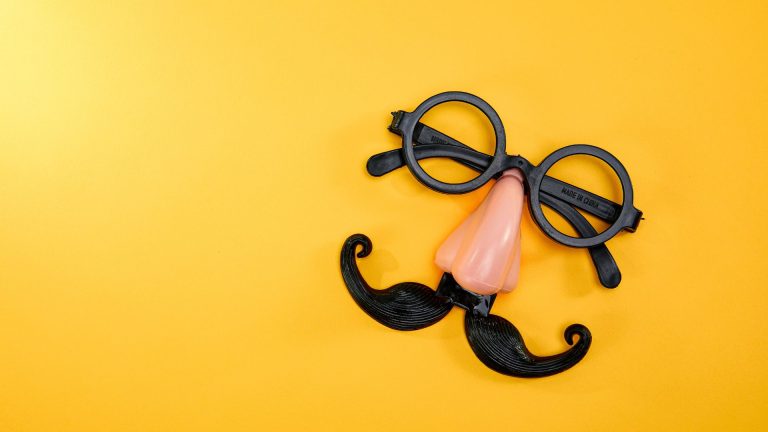 Día dos enganos en galego